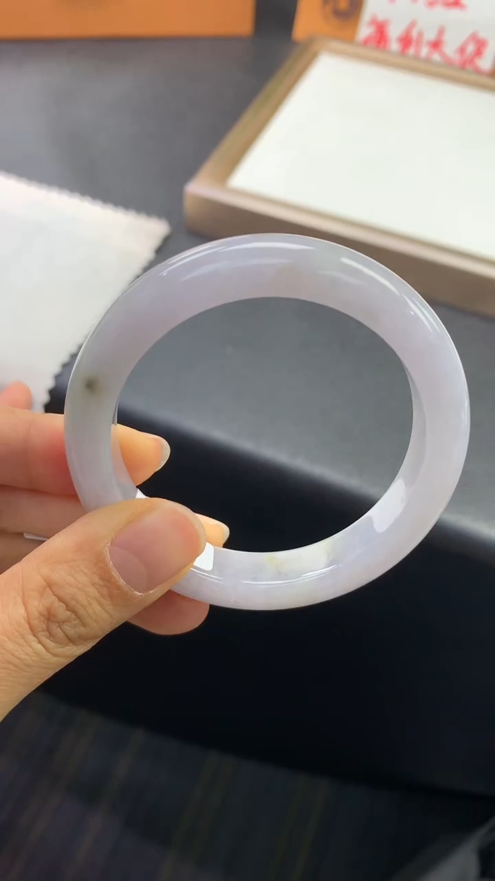 未镶嵌手镯翡翠退货需手镯吊牌标签完好 52.5正圈