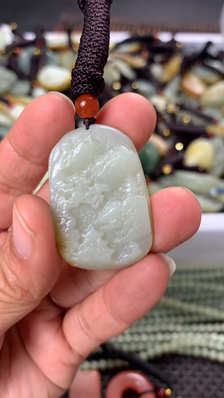 【闪购商品】和田玉颈饰未镶嵌多样性发货没有证书拍一发一有瑕