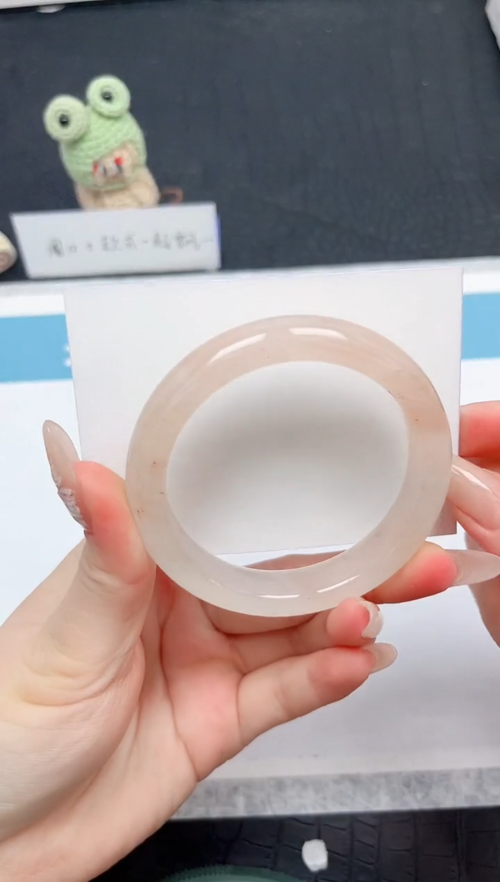 【闪购商品】石英质玉手镯未镶嵌309-56