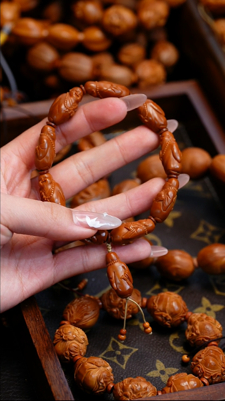 【闪购商品】橄榄核吊坠苏工橄榄核