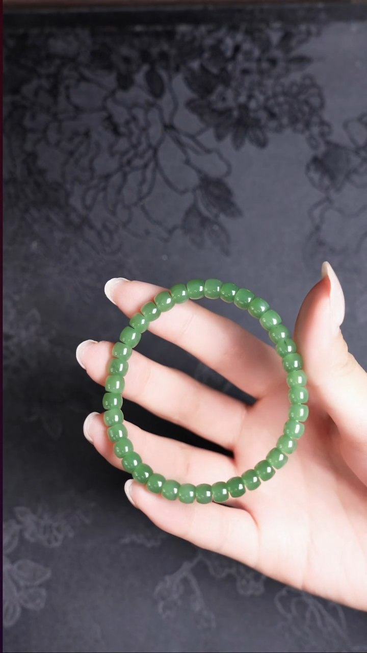 未镶嵌手串和田玉（碧玉）俄碧  有黑点 /多样性发其1