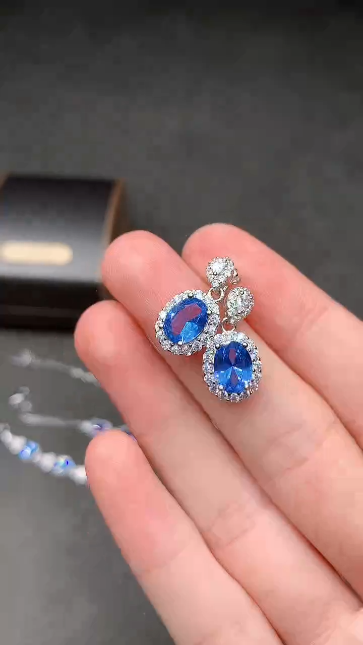 【闪购商品】海蓝宝石耳饰银S925镶嵌.....