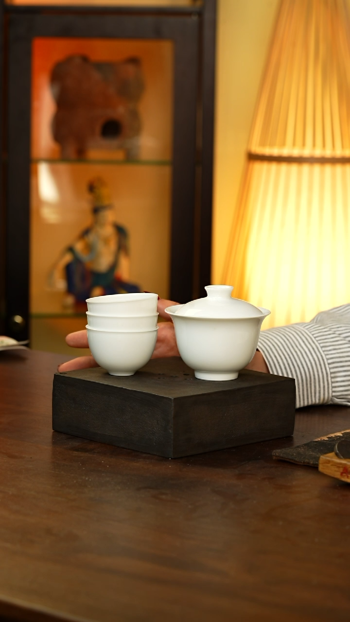 素胎盖碗加三杯...