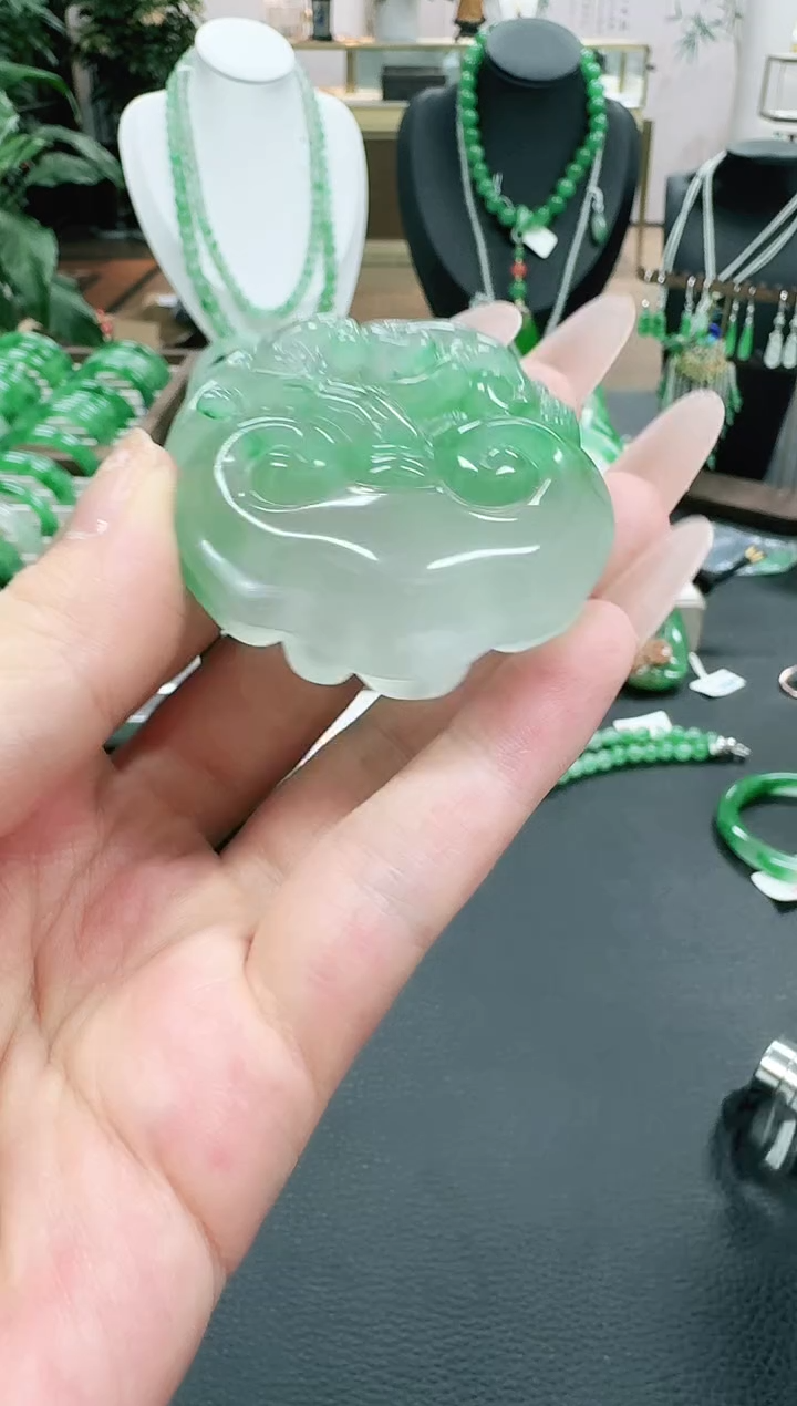 未镶嵌1石英质玉（非洲翠）/2591