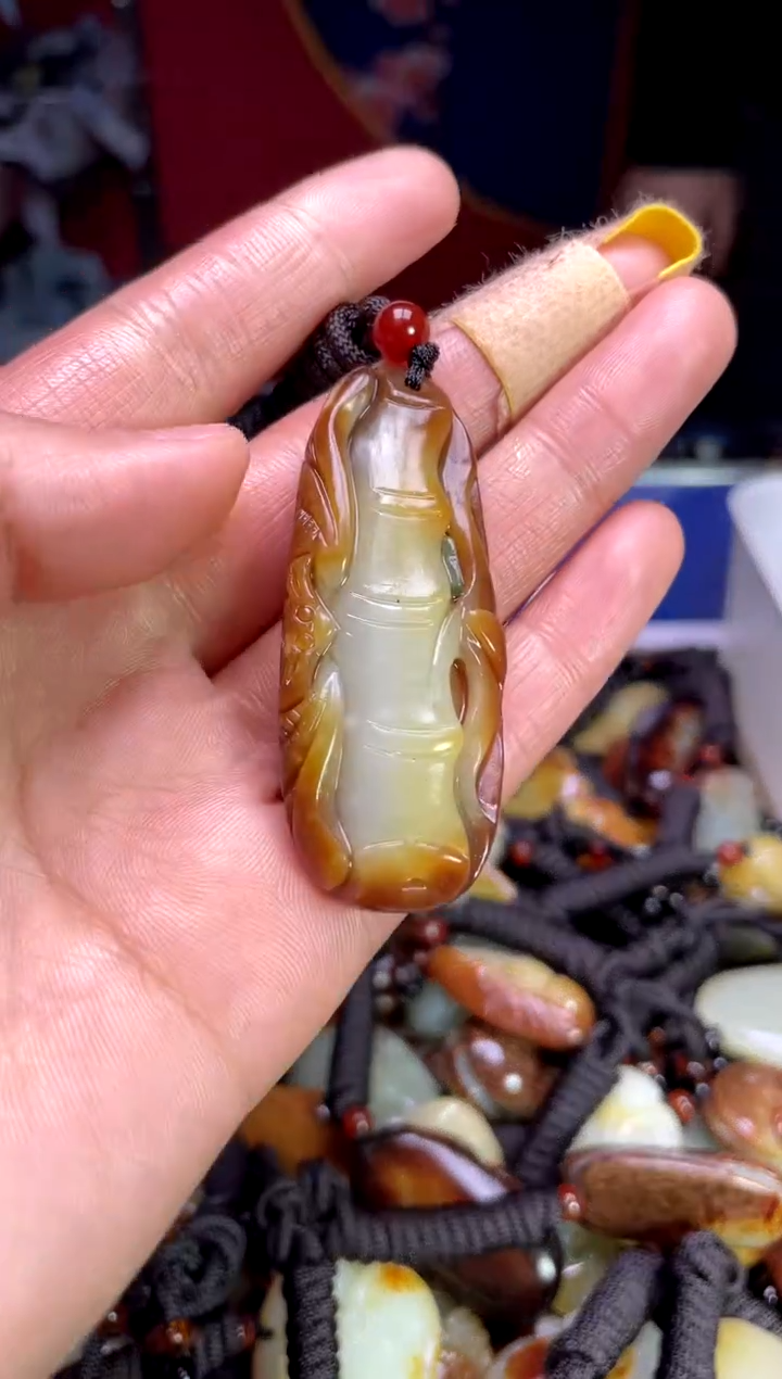 【闪购商品】和田玉颈饰未镶嵌1