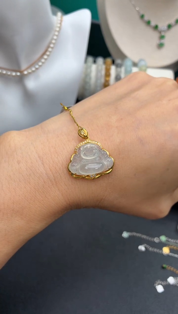 颈饰18K金镶嵌翡翠天然翡翠A货