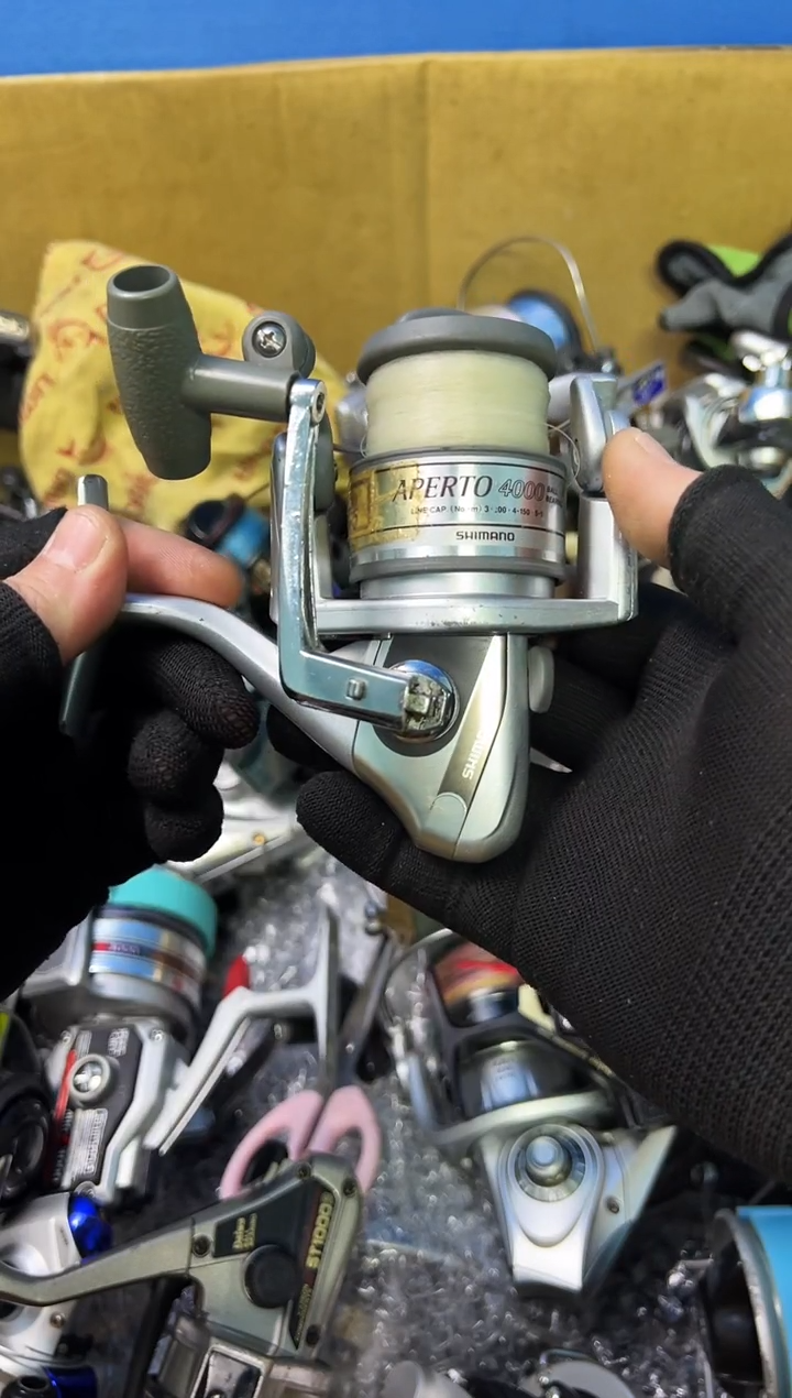 深*微瑕钓鱼轮，直播间讲解为准，看清楚再拍，如有拆卸不退换