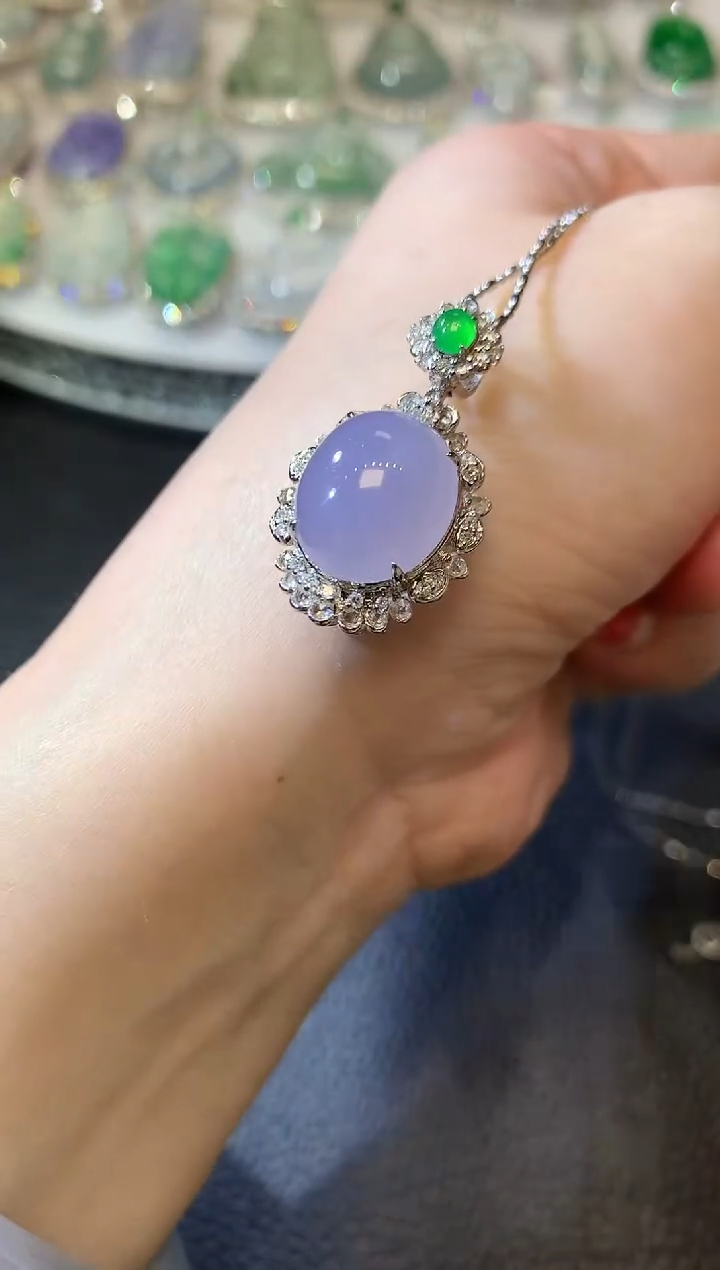 【闪购商品】翡翠吊坠(不含链)18K金镶嵌C62 紫货有一定色差