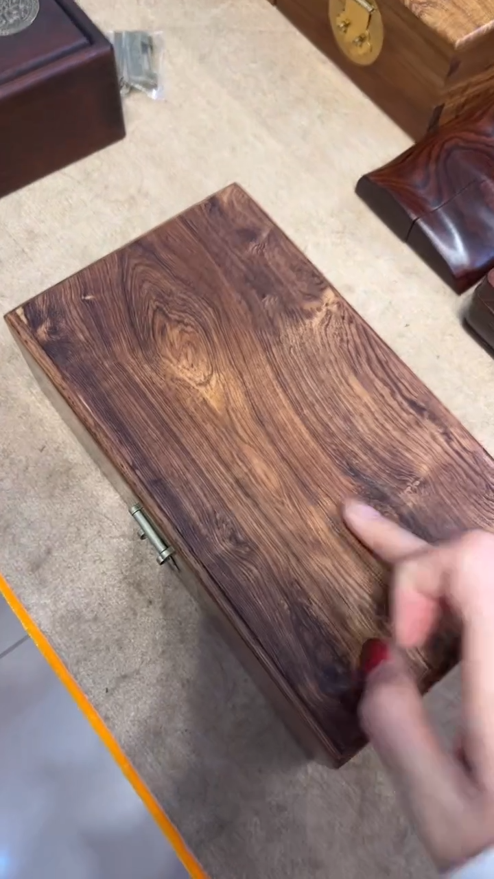 【闪购商品】贡木黄花梨素面首饰盒