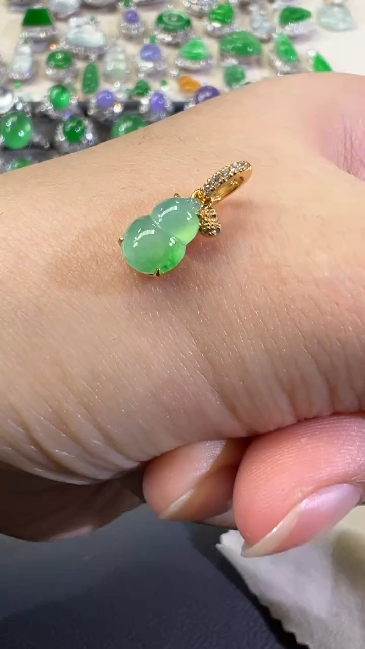 吊坠(不含链)18K金镶嵌翡翠A689|2500