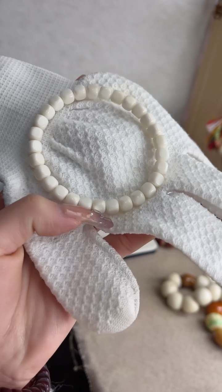 【闪购商品】菩提根/象牙果手串白玉菩提瓷白方糖6*8mm手串