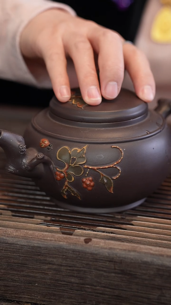 茶壶紫砂松鼠葡萄500cc