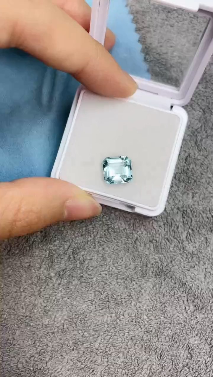 【闪购商品】海蓝宝石笔搁未镶嵌3.38克拉