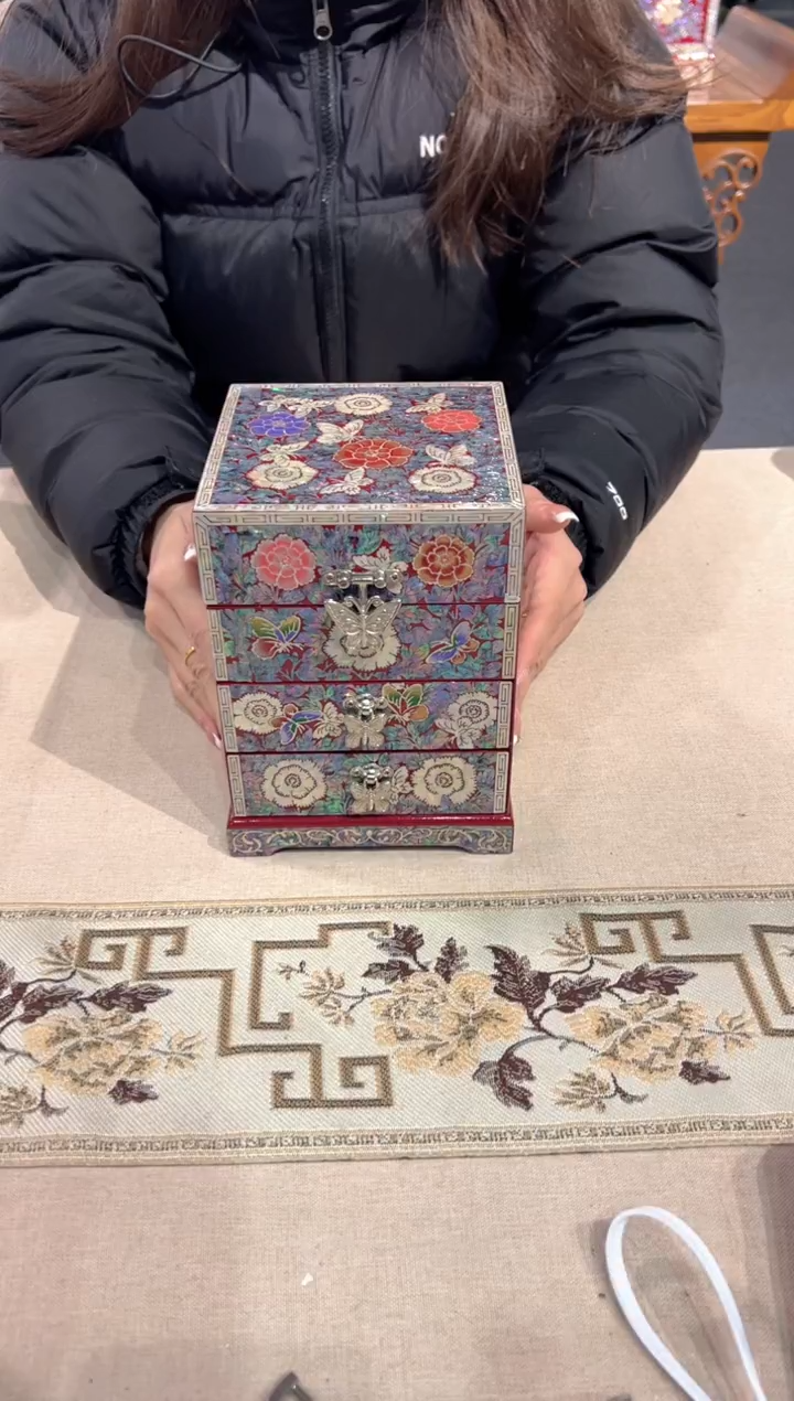 【闪购商品】红底白边·弘贝雅螺钿漆器文化馆