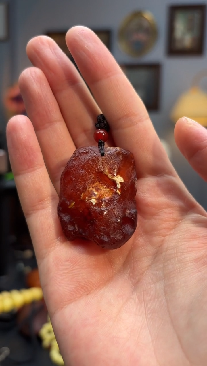 琥珀颈饰未镶嵌吊坠