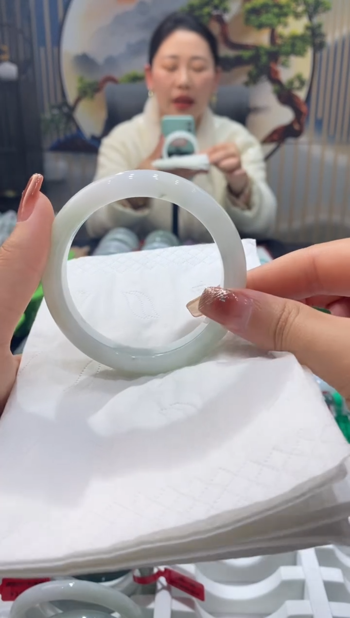 【闪购商品】翡翠手镯未镶嵌00001565