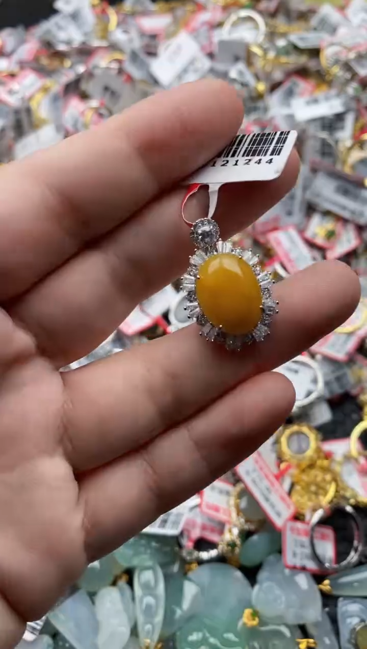 【闪购商品】翡翠戒指银S925镶嵌1111111      2