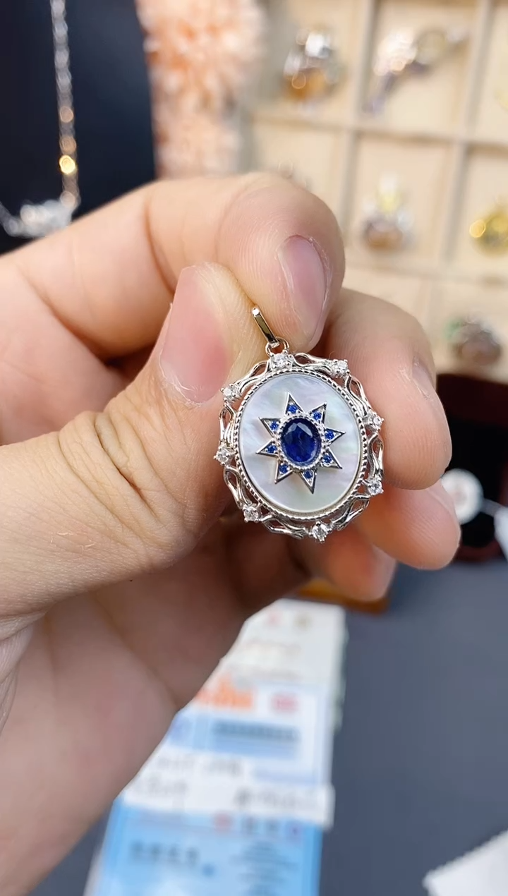 【闪购商品】蓝宝石吊坠银S925镶嵌带证书