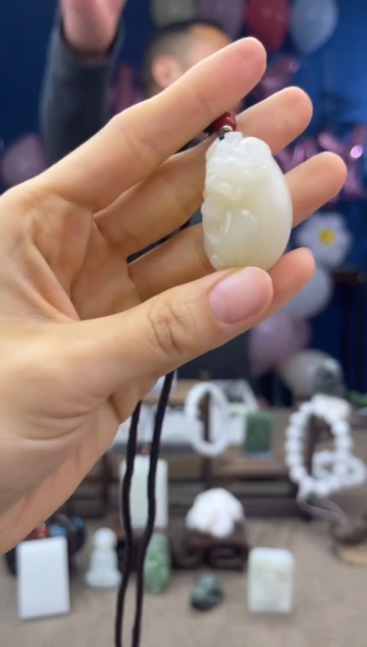 【闪购商品】和田玉颈饰未镶嵌1