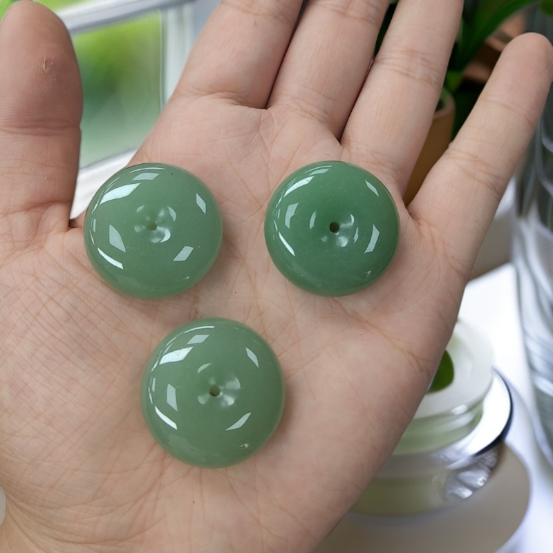 天然新疆老料苹果绿平安扣多样性发一个