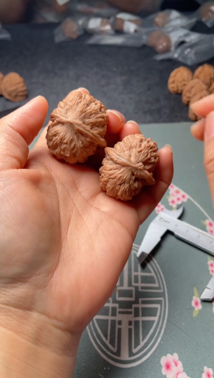 把件文玩核桃w320 黄松峪  41尺