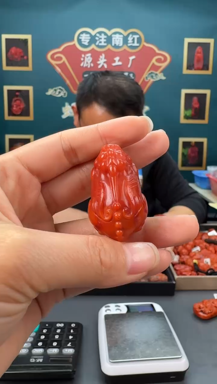 【闪购商品】南红玛瑙雕刻未镶嵌138ZB0216产品一个