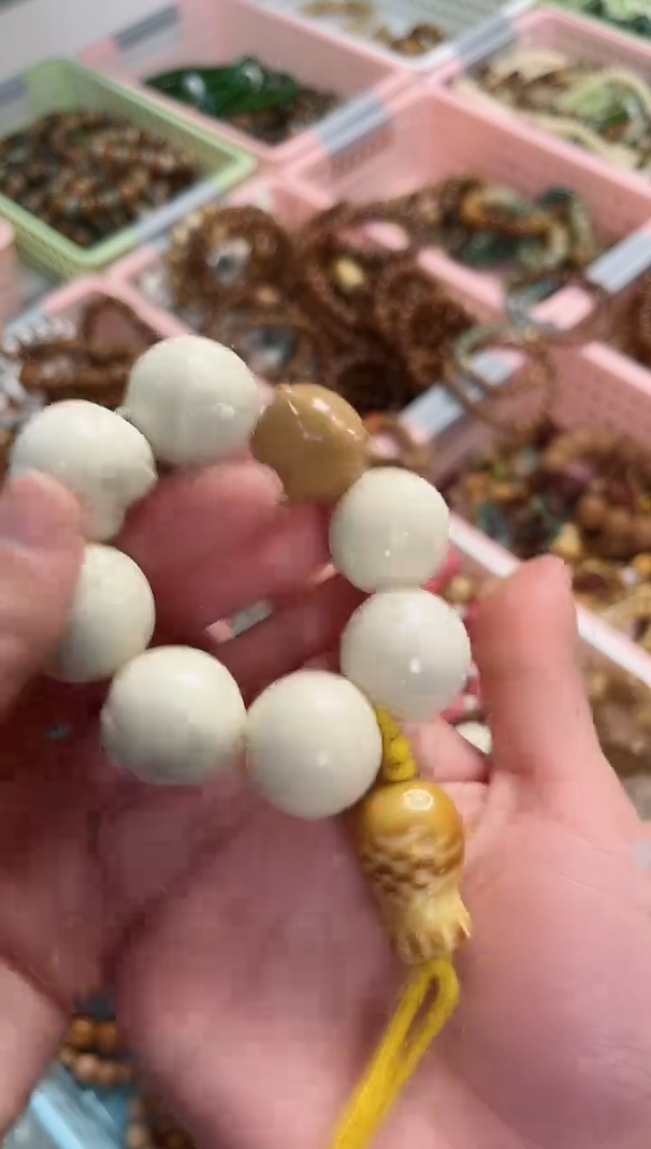 【闪购商品】菩提根/象牙果手串叮当猫鱼饼手捻