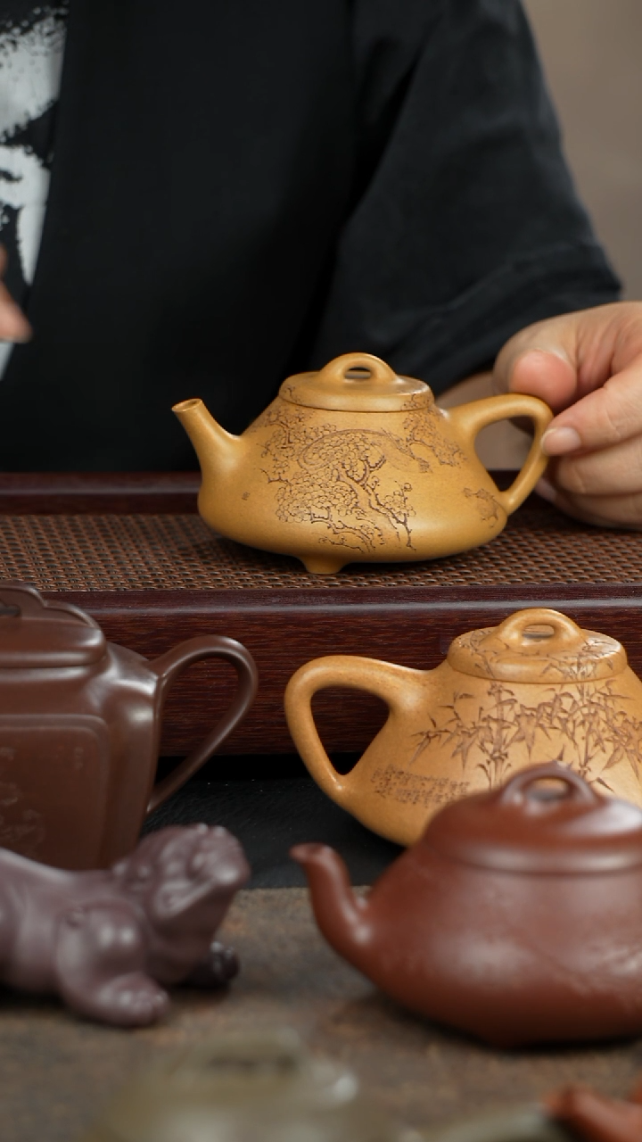 茶壶紫砂陶**夭子冶石瓢黄金段泥秦斌刻