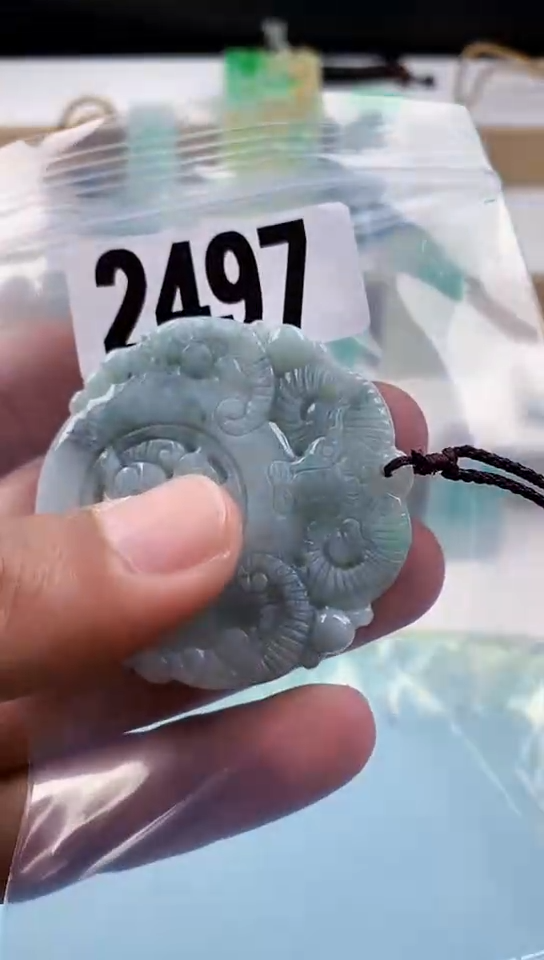 【闪购商品】翡翠挂件未镶嵌天然翡翠吊坠挂件