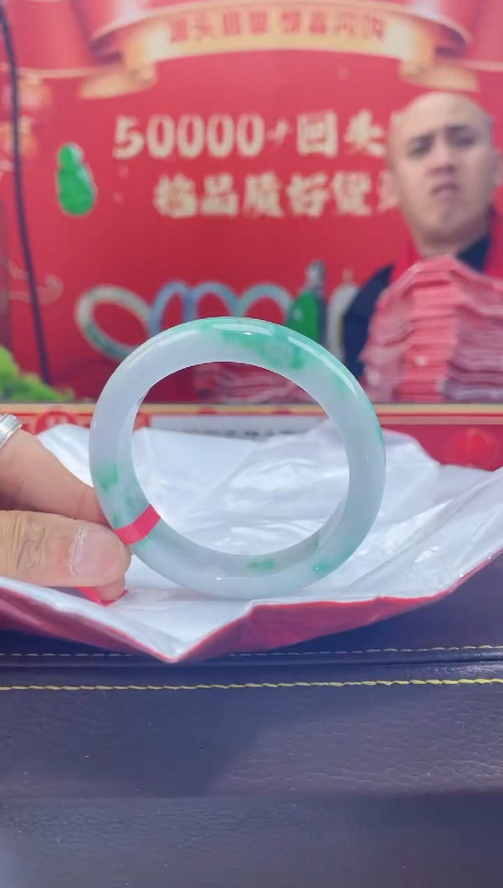 【闪购商品】翡翠手镯未镶嵌手镯1