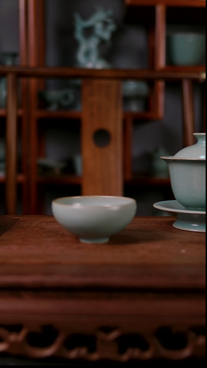 杯子陶游**生青霁汝窑仿古釉   鸡心杯微瑕