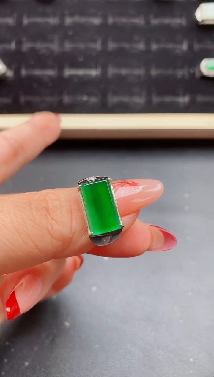 【闪购商品】翡翠戒指银S925镶嵌5080550