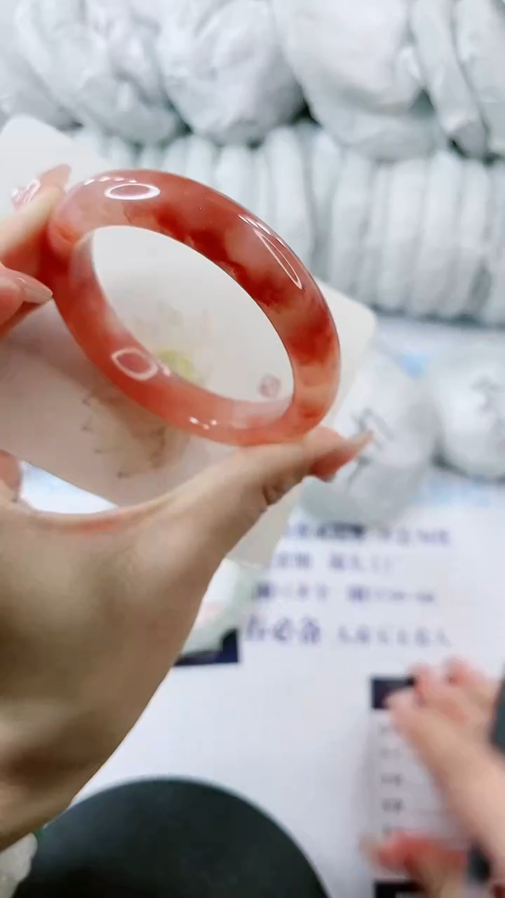 【闪购商品】石英质玉手镯未镶嵌0397482950-多样性发货