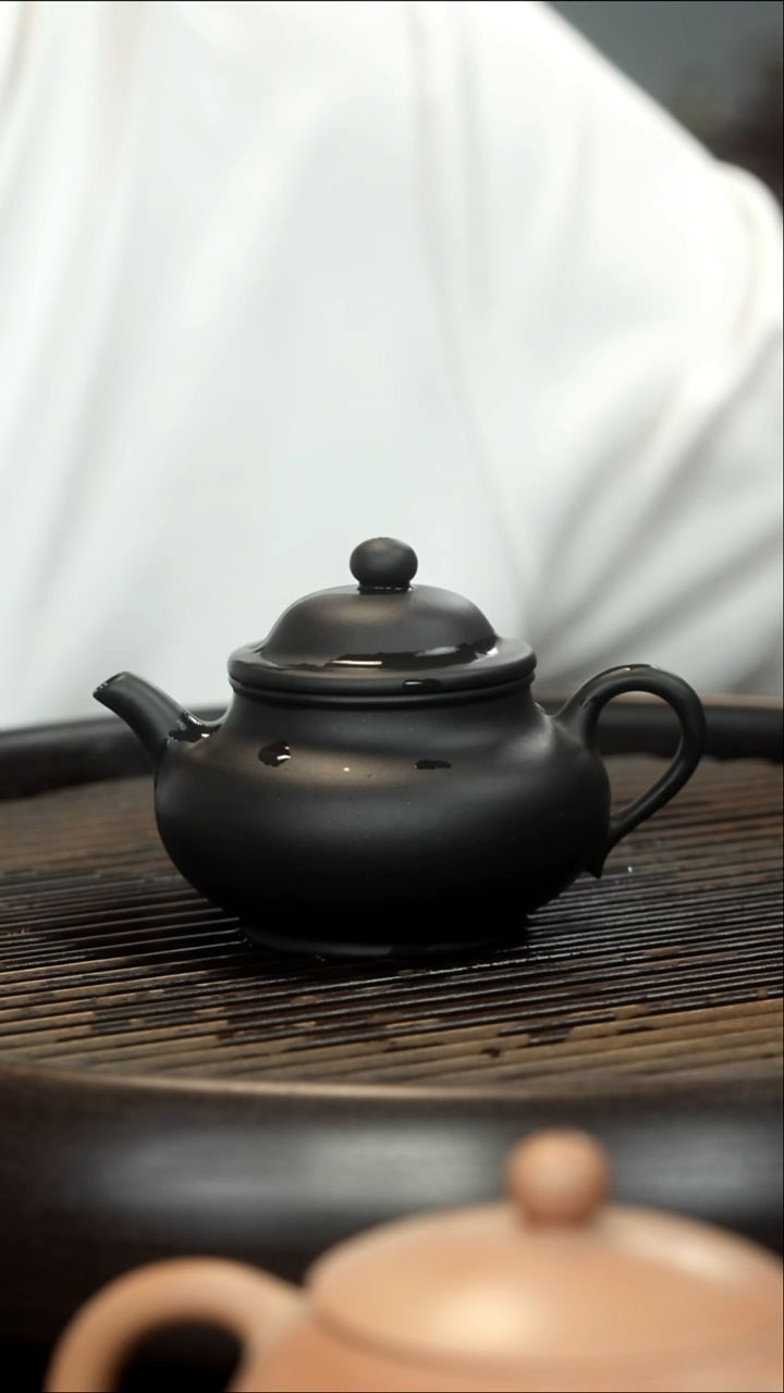 茶壶紫砂底槽清焐灰  笠帽秋水壶 
