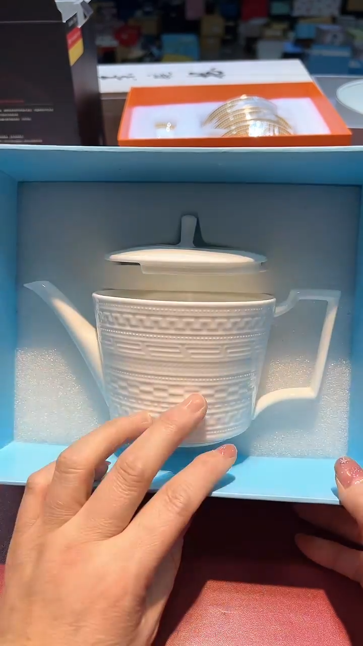 【闪购商品】瓷片锅碗瓢盆一件不剩