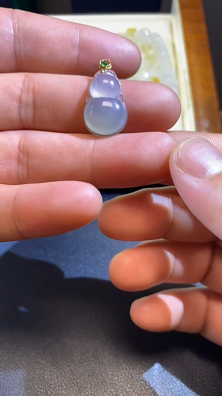 【闪购商品】翡翠吊坠(不含链)18K金镶嵌缅甸天然A货翡翠