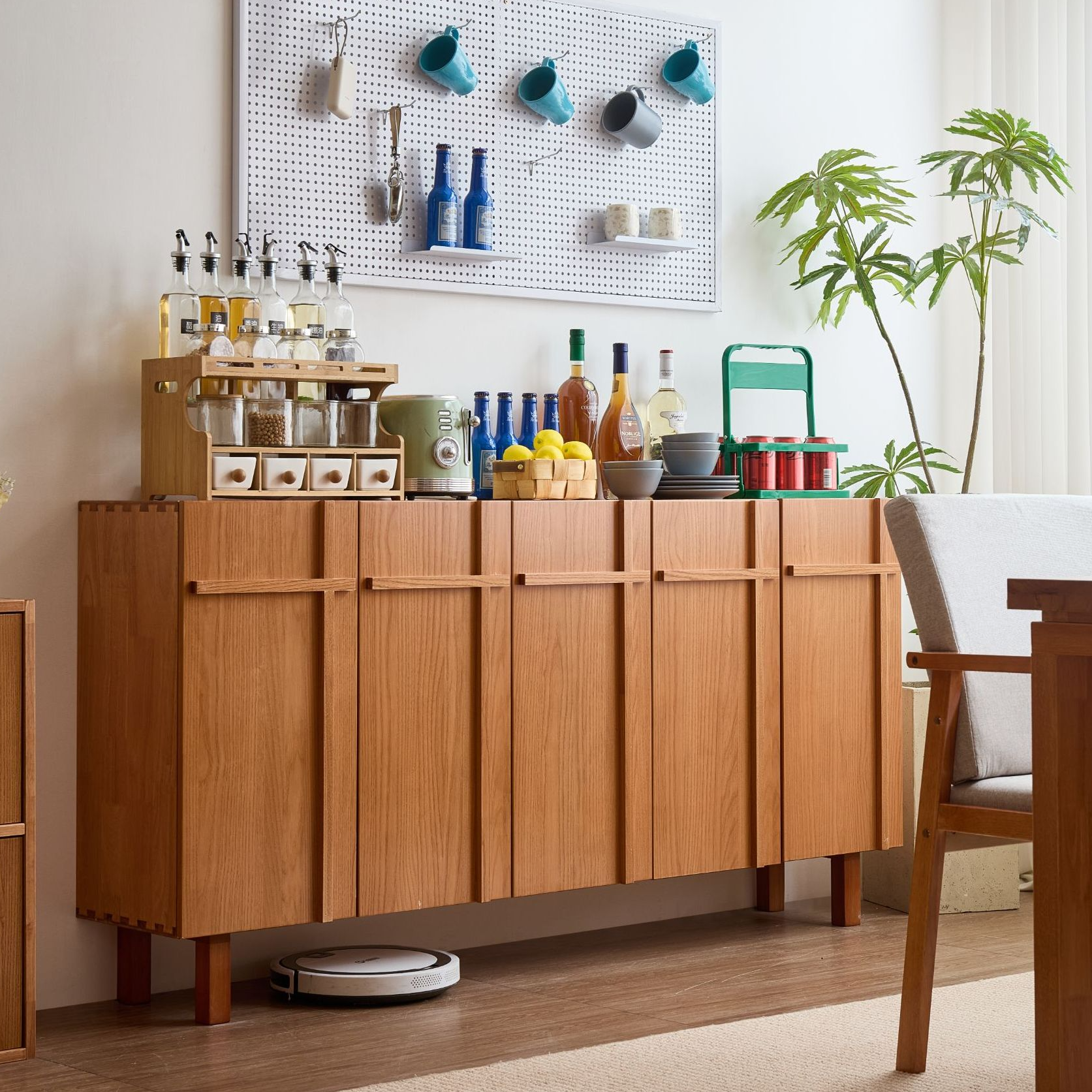 实木餐边柜家用客厅茶水柜靠墙现代简约餐厅骨骼线厨房储物柜木门