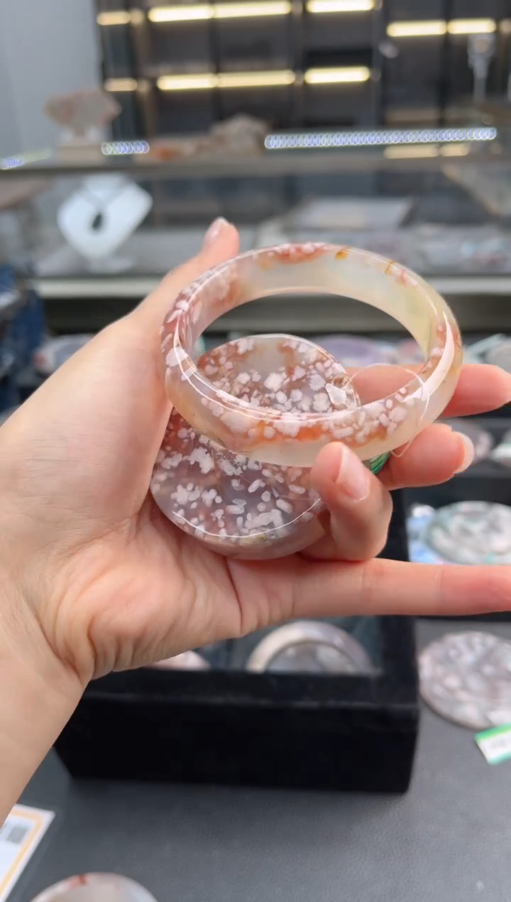 石英质玉手镯未镶嵌62圈口（赠送镯心）6821080