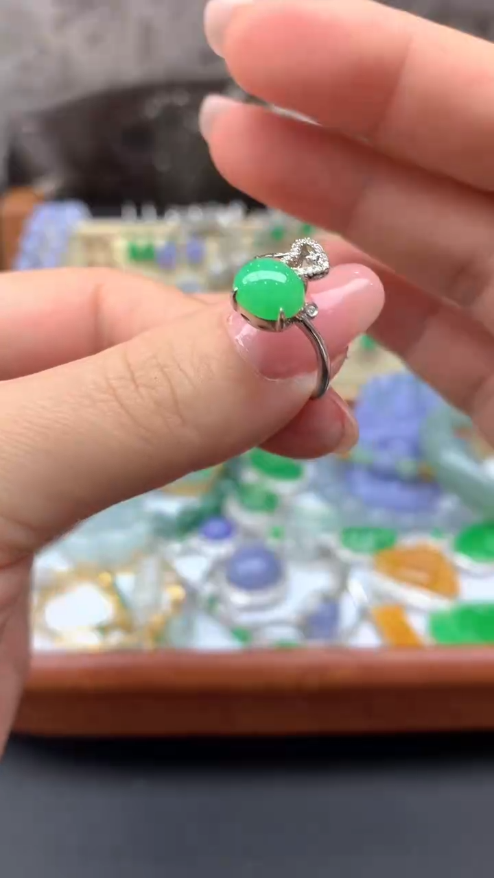 【闪购商品】翡翠戒指18K金镶嵌221-天然翡翠