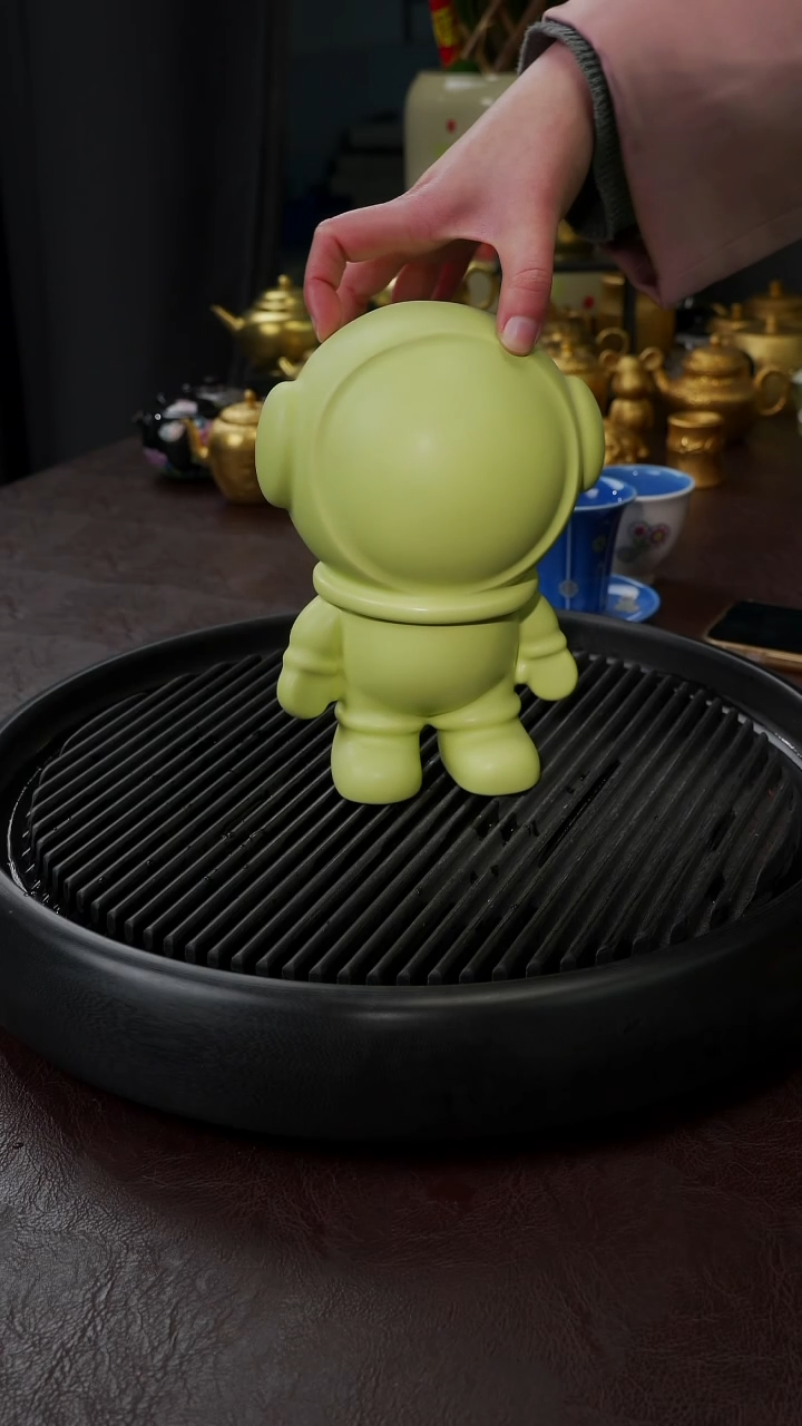 【闪购商品】杯【宜景窑欧碧系列】太空人