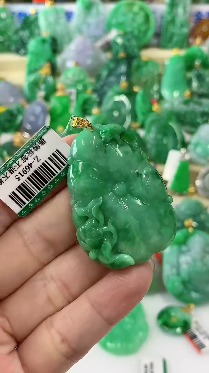 【闪购商品】翡翠颈饰18K金镶嵌挂件