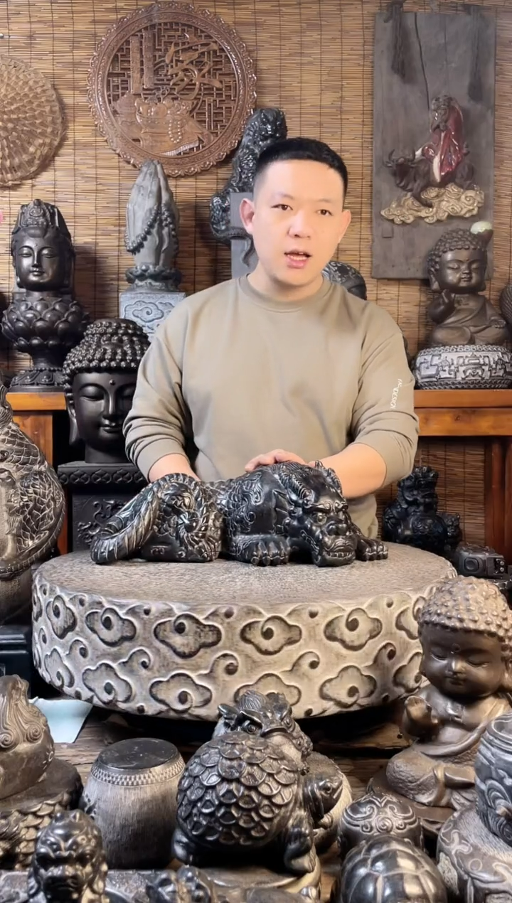 【闪购商品】45趴吸水兽天然青石雕刻