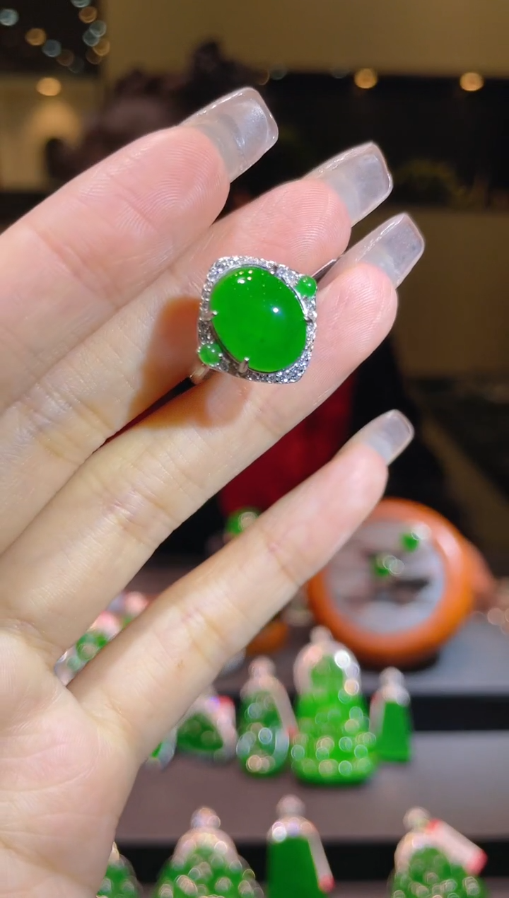 【闪购商品】翡翠吊坠(不含链)银S925镶嵌A100