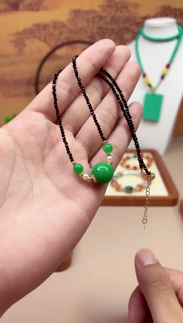 翡翠14K金镶嵌颈饰X830