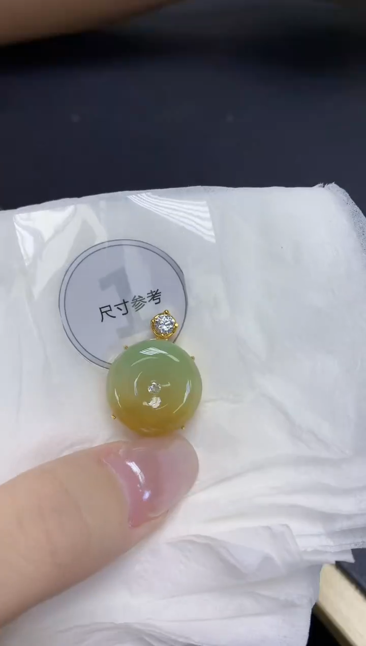 颈饰未镶嵌翡翠天然缅甸翡翠A货百元以上9元证书费自理