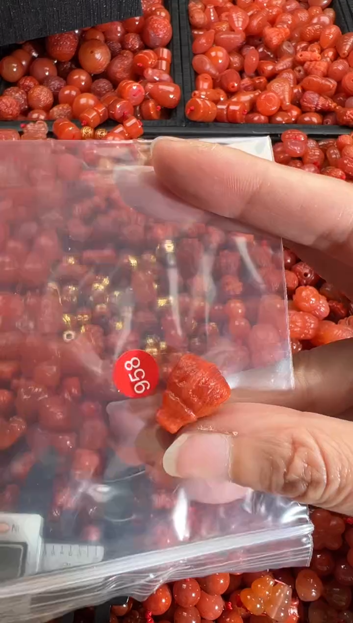 【闪购商品】南红玛瑙颈饰未镶嵌1