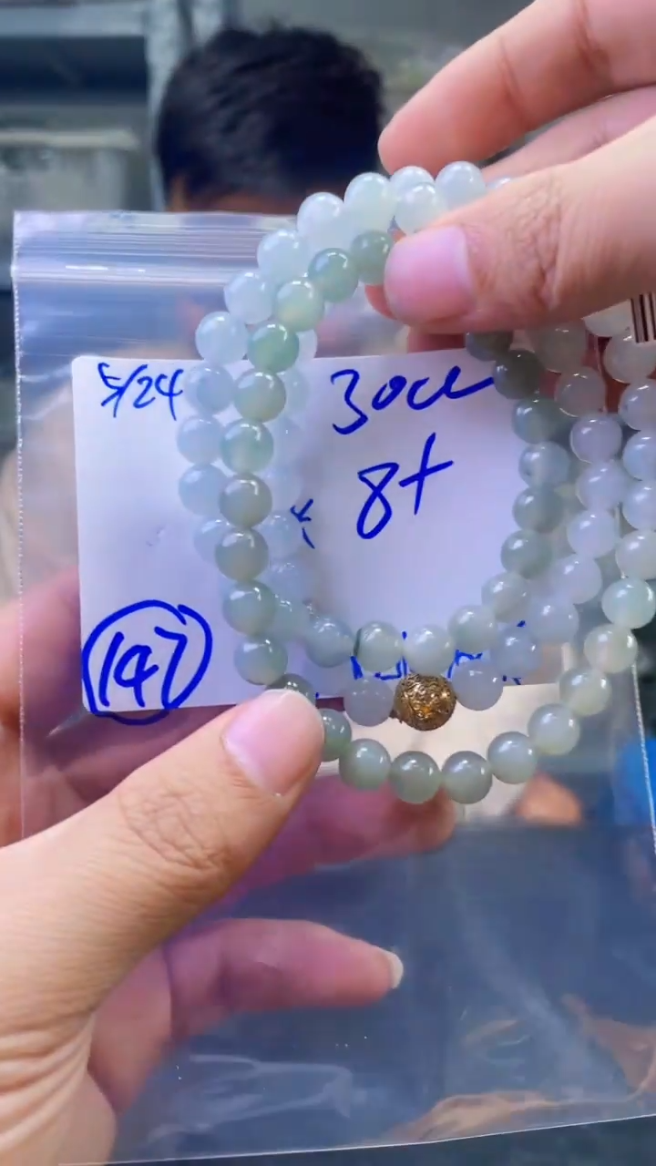 定制翡翠未镶嵌天然缅甸a货翡翠，多样性发货 只发其一