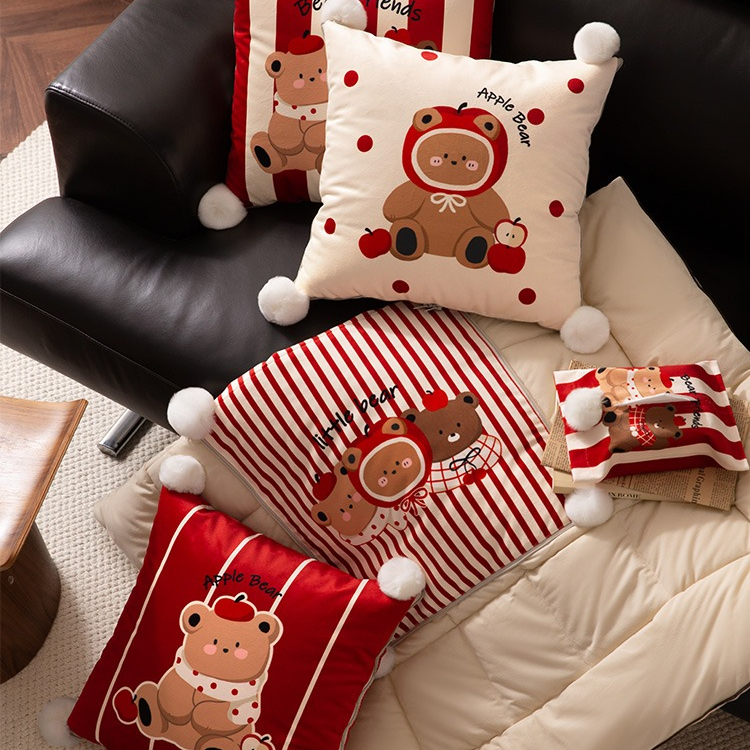 范居贝琦小熊新年红圣诞卡通抱枕被两用午睡毯加厚车载被子二合一