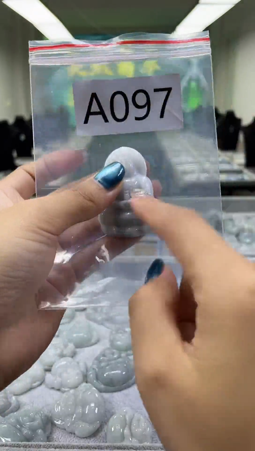 翡翠挂件未镶嵌a097