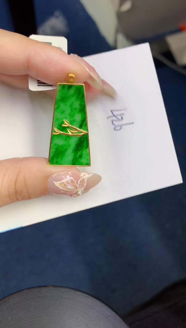 【闪购商品】翡翠颈饰18K金镶嵌000000000000